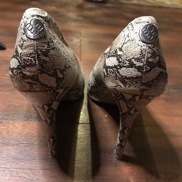 BCBGeneration Python Snake Pumps - Picture 4 of 8